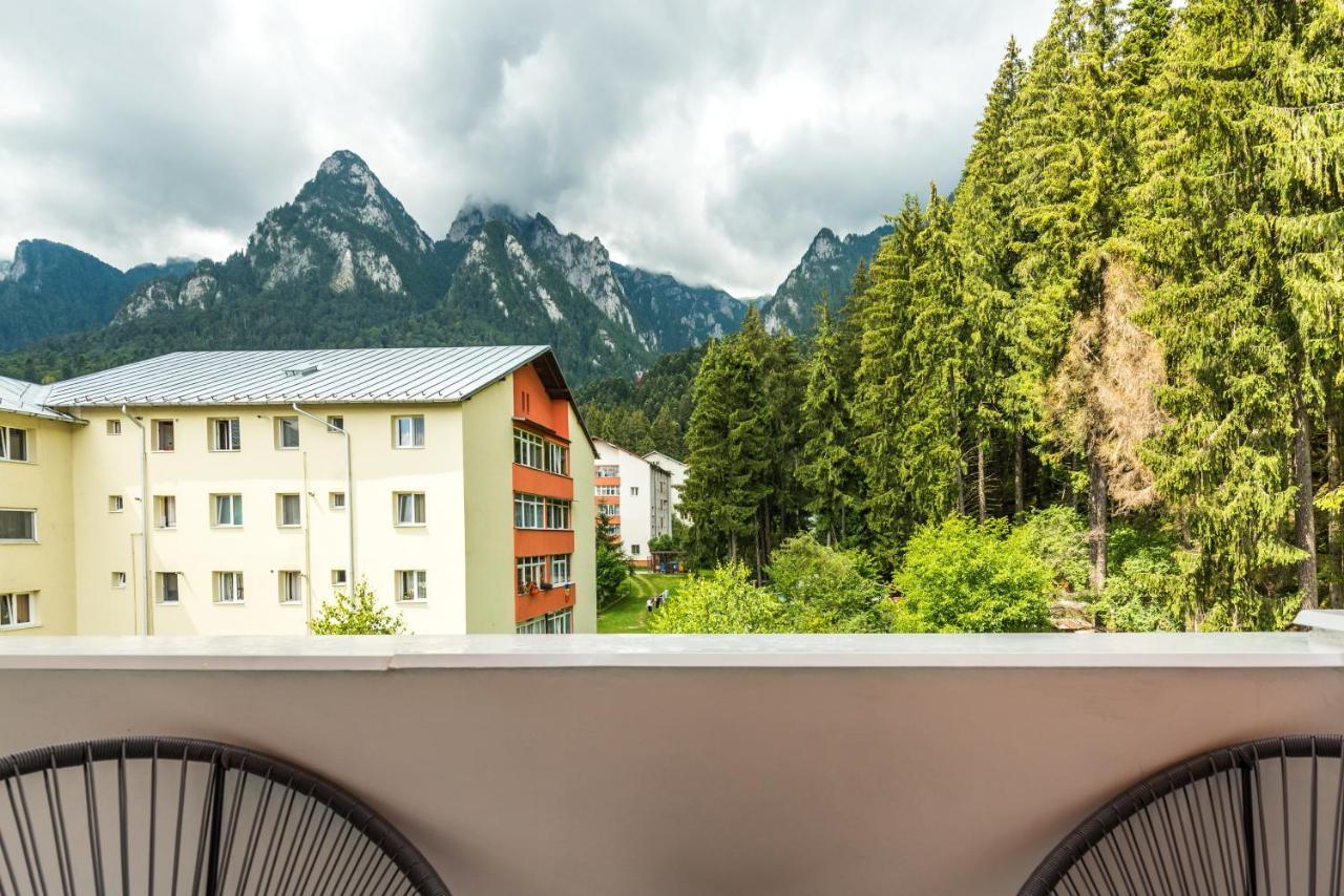 Cristopher Apartament Буштени Экстерьер фото